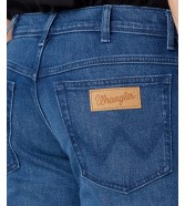 Jeansy Wrangler Texas 112329006 W121AG42B Leon Blue