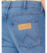 Jeansy Wrangler Larston 112329014 W18SAG42E Vito