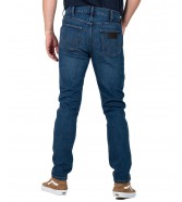 Jeansy Wrangler Larston 112339310 W18SAG850 Louie Louie