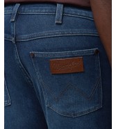 Jeansy Wrangler Larston 112372934 Fog