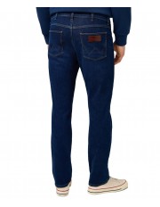 Jeansy Wrangler Larston 112373151 Dark Wash