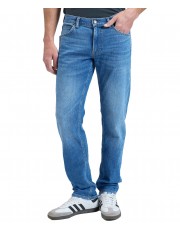 Jeansy Lee Daren 112377696 Skyfall